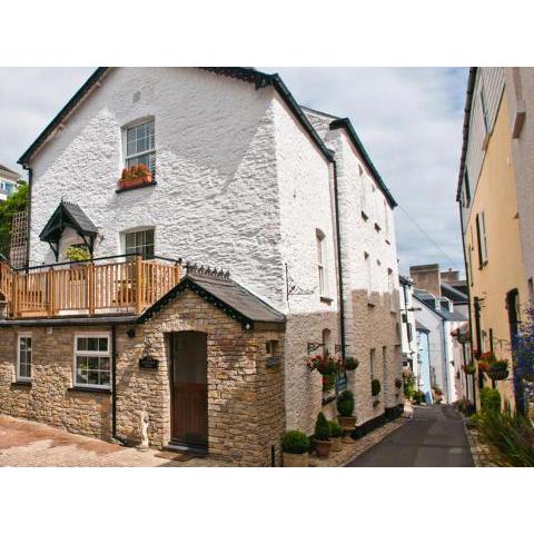 Courtyard House