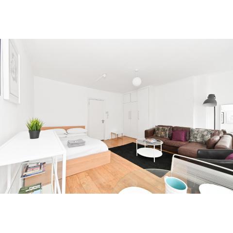 Covent Garden & Soho, Cosy & Cool, Spacious Apartment