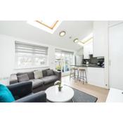 Cozy 2 Bedroom / Earls Court / Balcony