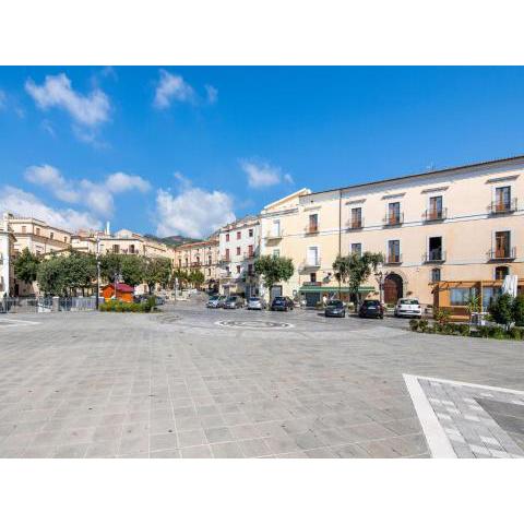 Cozy apartment in Cetraro with a balcony