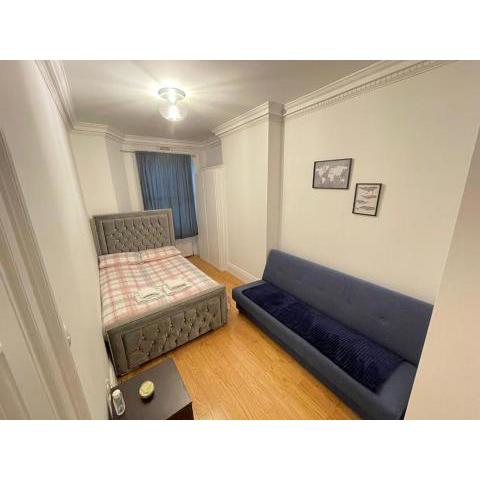 Cozy Double Room in Marylebone-Paddington #room name is amsterdam#