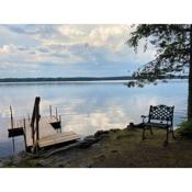 Cozy Lakefront Cabin