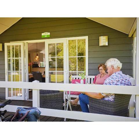 Cozy lodge with a dishwasher at a holiday park in the Achterhoek