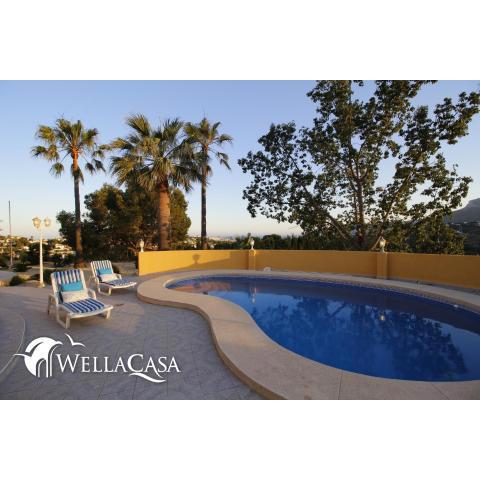 Cozy Villa VESTA with swimming pool in Calpe