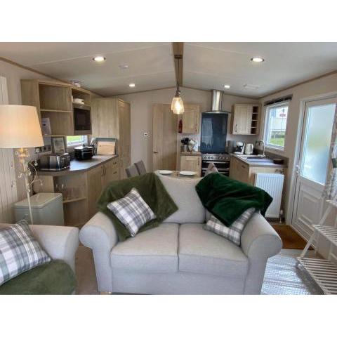 Delightful Caravan - Bideford Bay Holiday Park