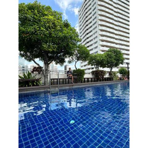 Delightful Condo in Central location at Sukhumvit 49