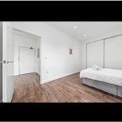 Delta 1 BR flat in London DP401