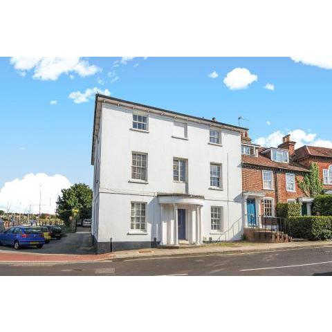 Dolphin House, Emsworth