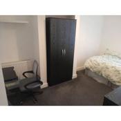 Double-bed (G4) close to Burnley city centre