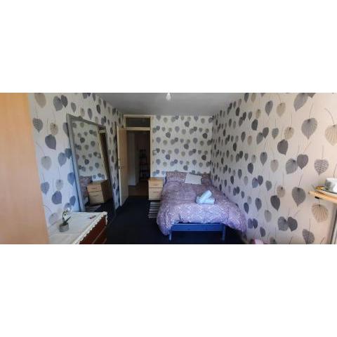 Double bedroom in Liverpool