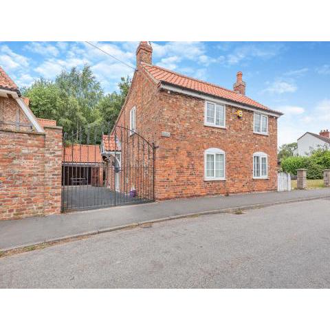 Dovedale Cottage