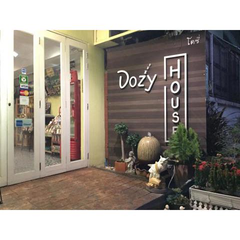 Dozy House