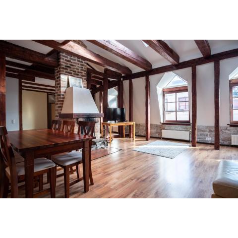 Dream Stay - Five Bedroom Penthouse in Old Town