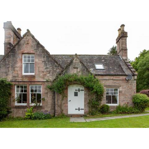 Drumlanrig Mains Cottage