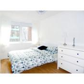 Elegant Fitzrovia 2-bed w Wifi: Close to Oxford Street W1