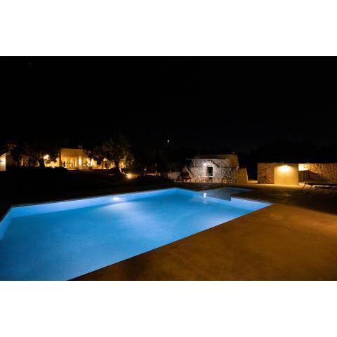 Elegante Villa Vacanze con Piscina e Trullo a Carovigno - Alto Salento