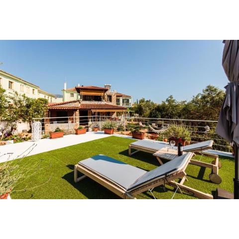 Elia Luxury House - Mani's Garden Retreat