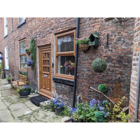 Endeavour Cottage Whitby sleeps 6