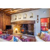 Extraordinary 15th Century timber framed cottage in famous Medieval village - The Tryst