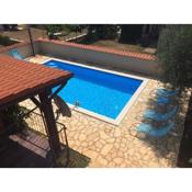 Fabris Apartments with pool and top location near sea