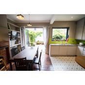 Fabulous Camberwell Home Z2