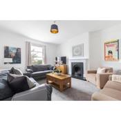 Fabulous, vibrant, town house, central Bath Road