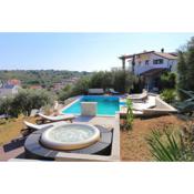 Family friendly apartments with a swimming pool Okrug Gornji, Ciovo - 16608