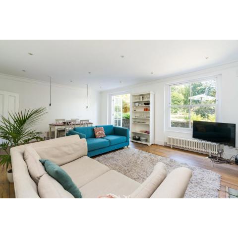 Fantastic 3 Bedroom Flat West Hampstead