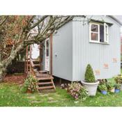 Farmhouse Garden Shepherds Hut