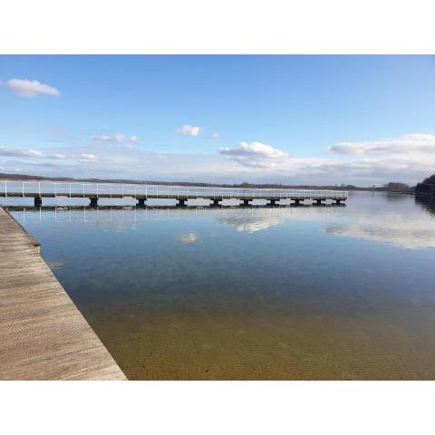 FERIENWOHNUNG AM SEE