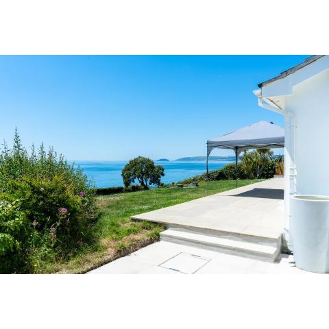 Finest Retreats - Avalon Sea Views