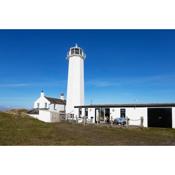 Finest Retreats - The Lighthouse Hide