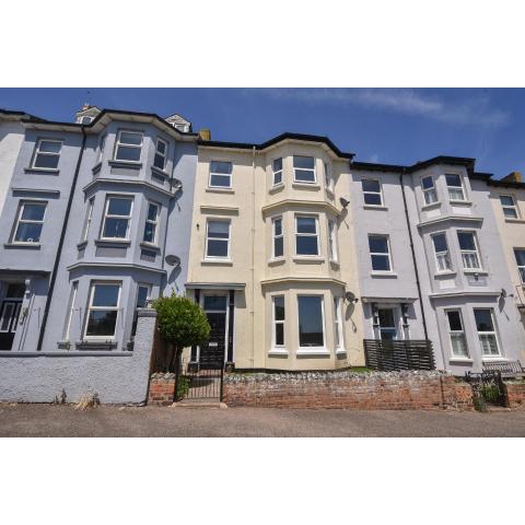 Flat 2, 10 Seafield Road