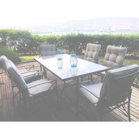 Flat with 160 m of garden, sea views Bilbao-Getxo