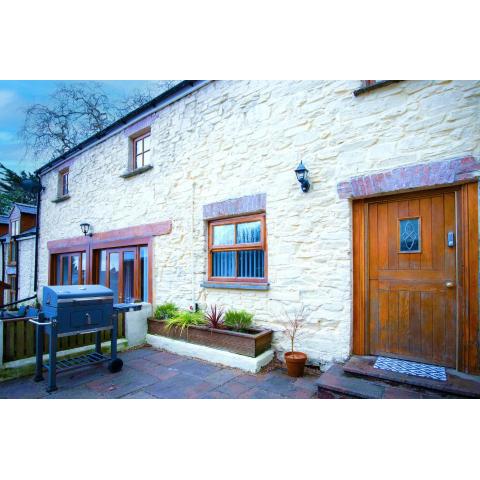 Fletcher Coach House - 3 Bedroom Cottage - Pendine