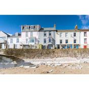 Fred's Place - Kingsand