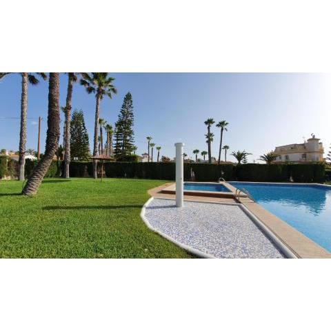 - - - - - FRONT LINE - - - - - Primera Línea - - - - - Apartments in Playa Flamenca