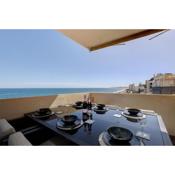 Front Row Penthouse Apartment on Carvajal Beach