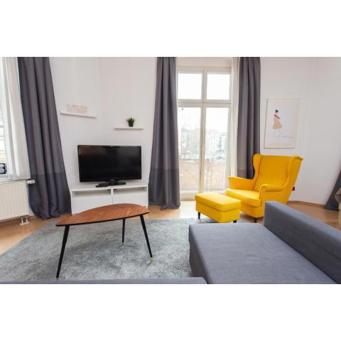 FULL HOUSE Studios - AB7 Apartments Halle