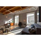 Gold & Grey Loft Almada