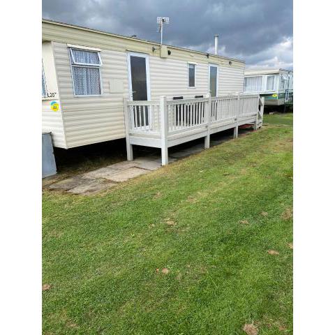 Golden sands caravan skegness ingoldmells 6 berth