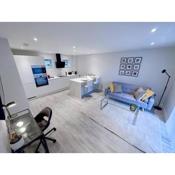 Gorgeous apartment, 5 mins from Canada Water, not Lewisham as listed!