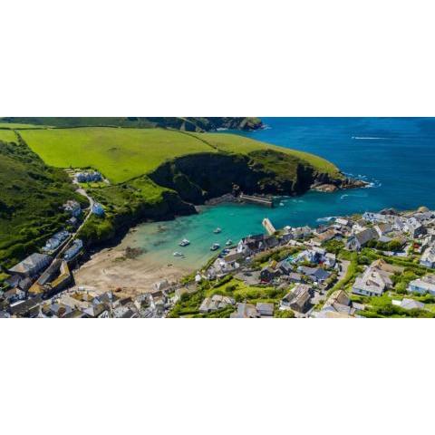 Gorgeous House Near Port Isaac