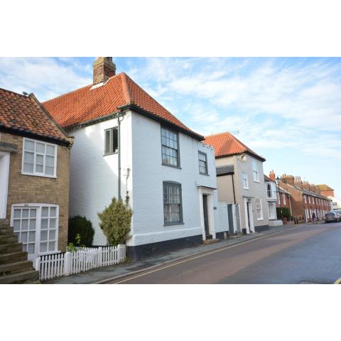 Gosfield Cottage, Aldeburgh