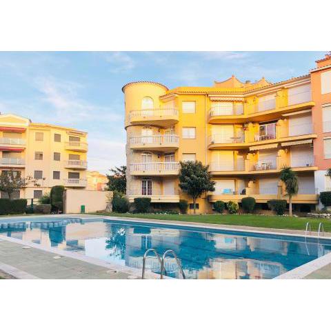 GRAN RESERVA - Apartamento en el centro de Empuriabrava - cerca de la playa - piscina comunitaria