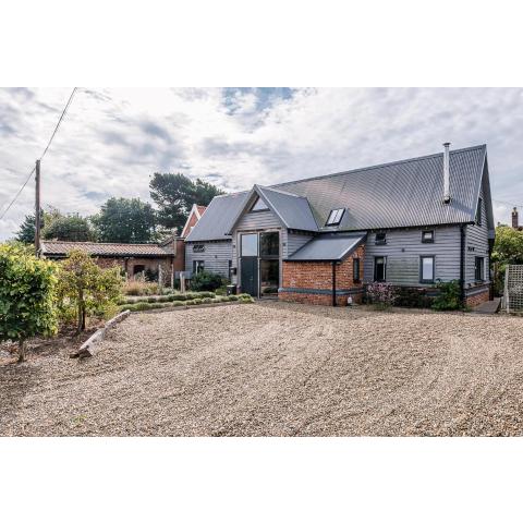 Granary Barn Snape Air Manage Suffolk