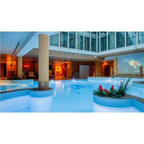 Grand Rose SPA Hotel