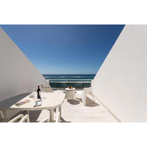 Great terrace sea views - Wifi By Canariasgetaway