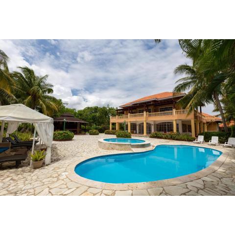 Guavaberry Villa Piscina y Jacuzzi Privado