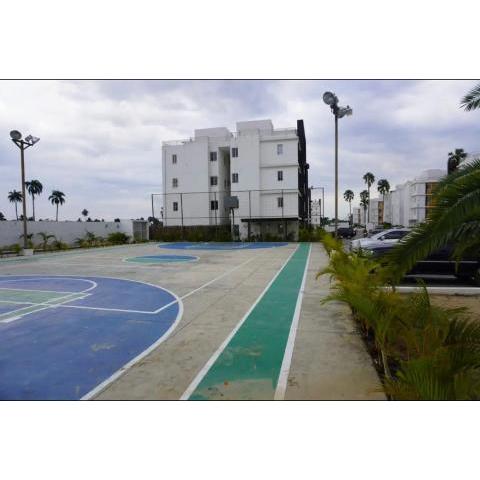 Hermoso residencial con piscina licey al medio